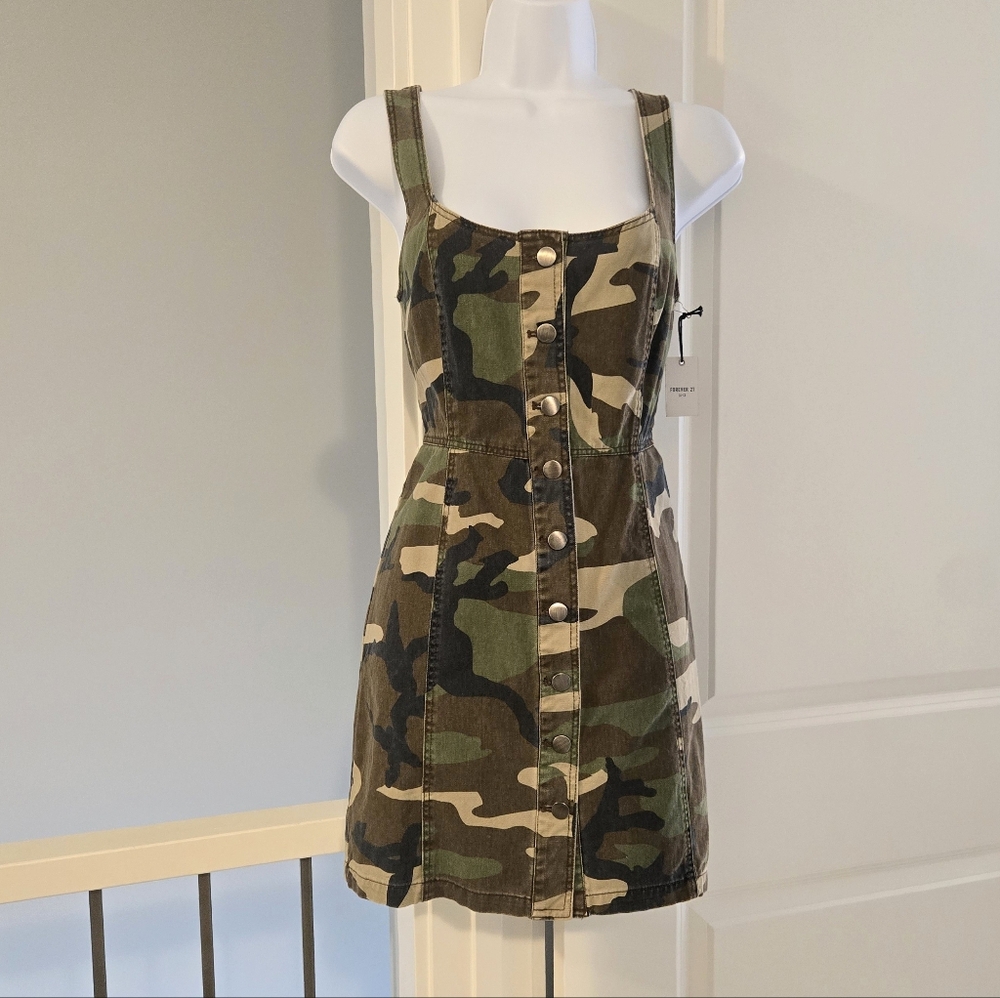 NWT - Forever 21 Camo Denim Button-Front Dress. Size S.
